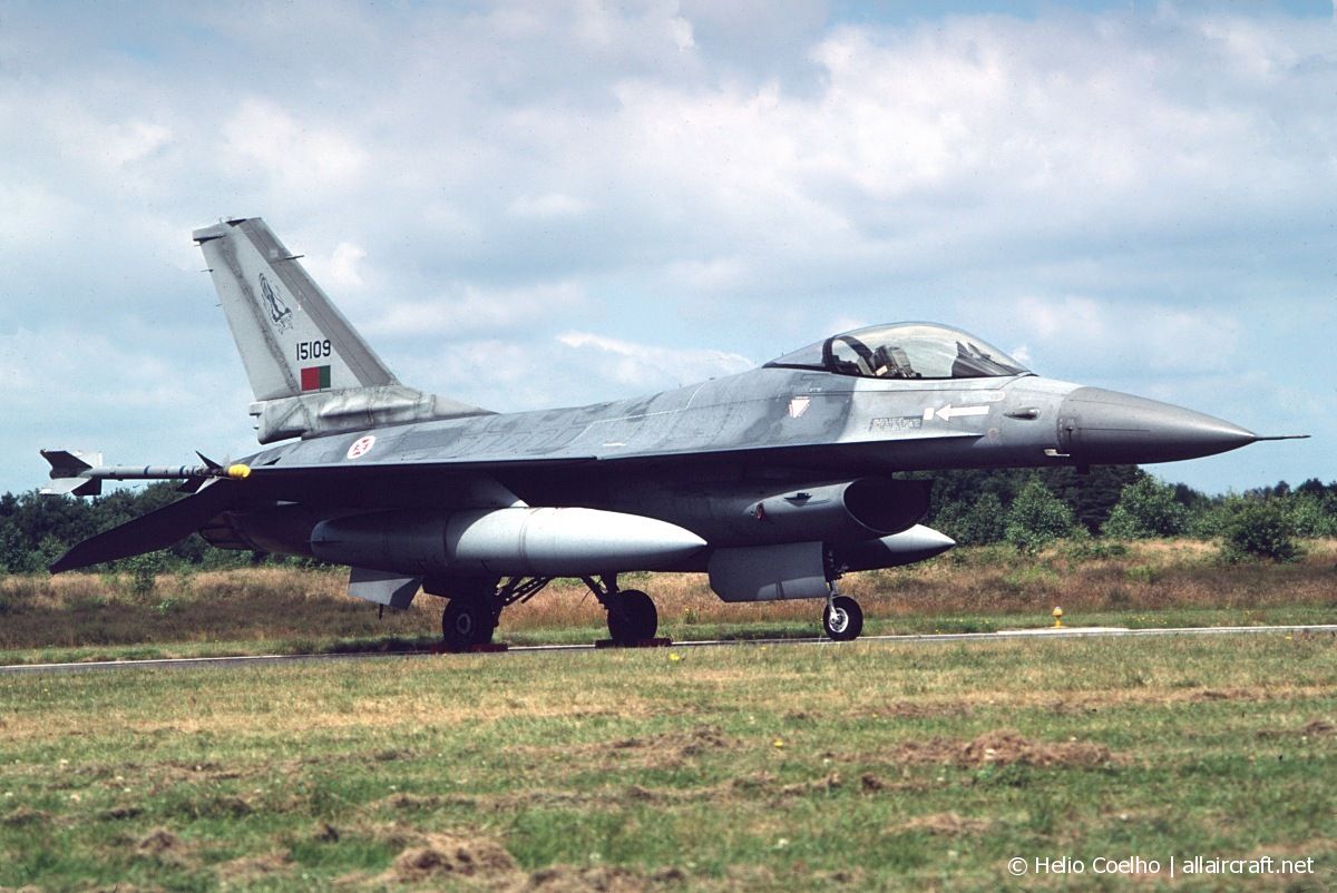 15109 (AA-09) Lockheed F-16A Fighting Falcon