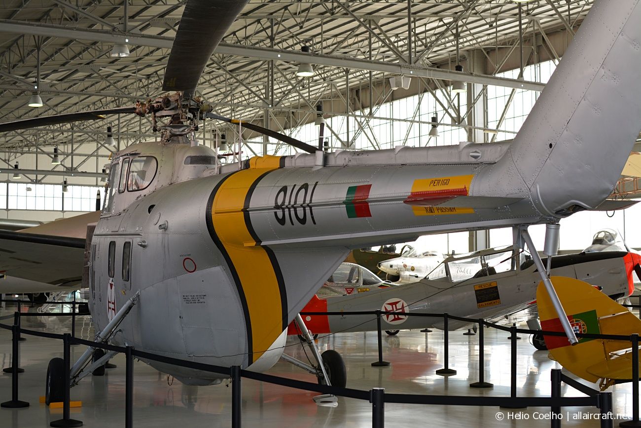 9101 (55-1237) 1958 Sikorsky H-19A Chickasaw