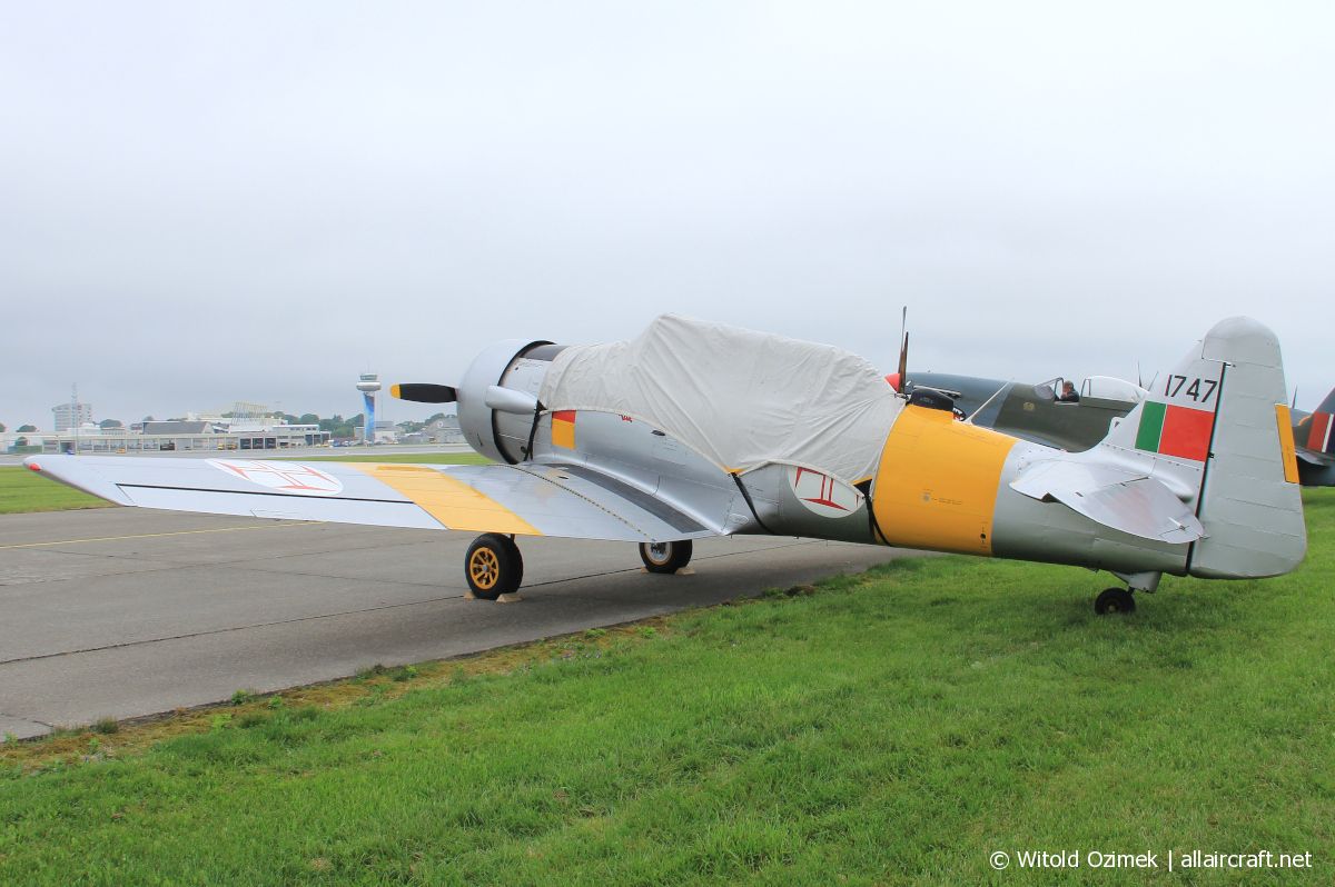 1747 / G-BGPB 1953 Canadian Car & Foundry T-6 Harvard Mk.4
