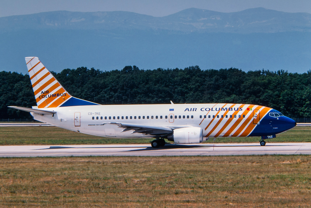 CS-TKE (cn 24905) Boeing 737-3Y0