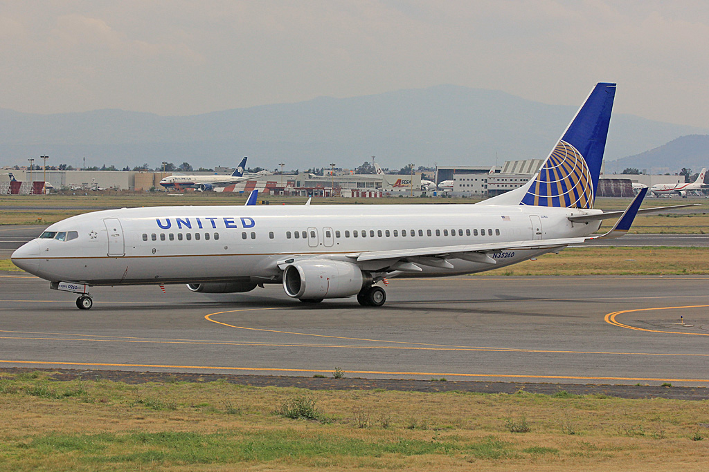 N35260, (cn 30855/862), Boeing 737-824