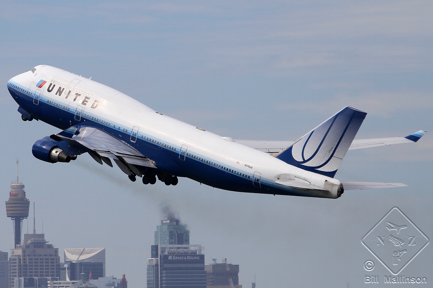 N174UA (24381) 1990 Boeing 747-422