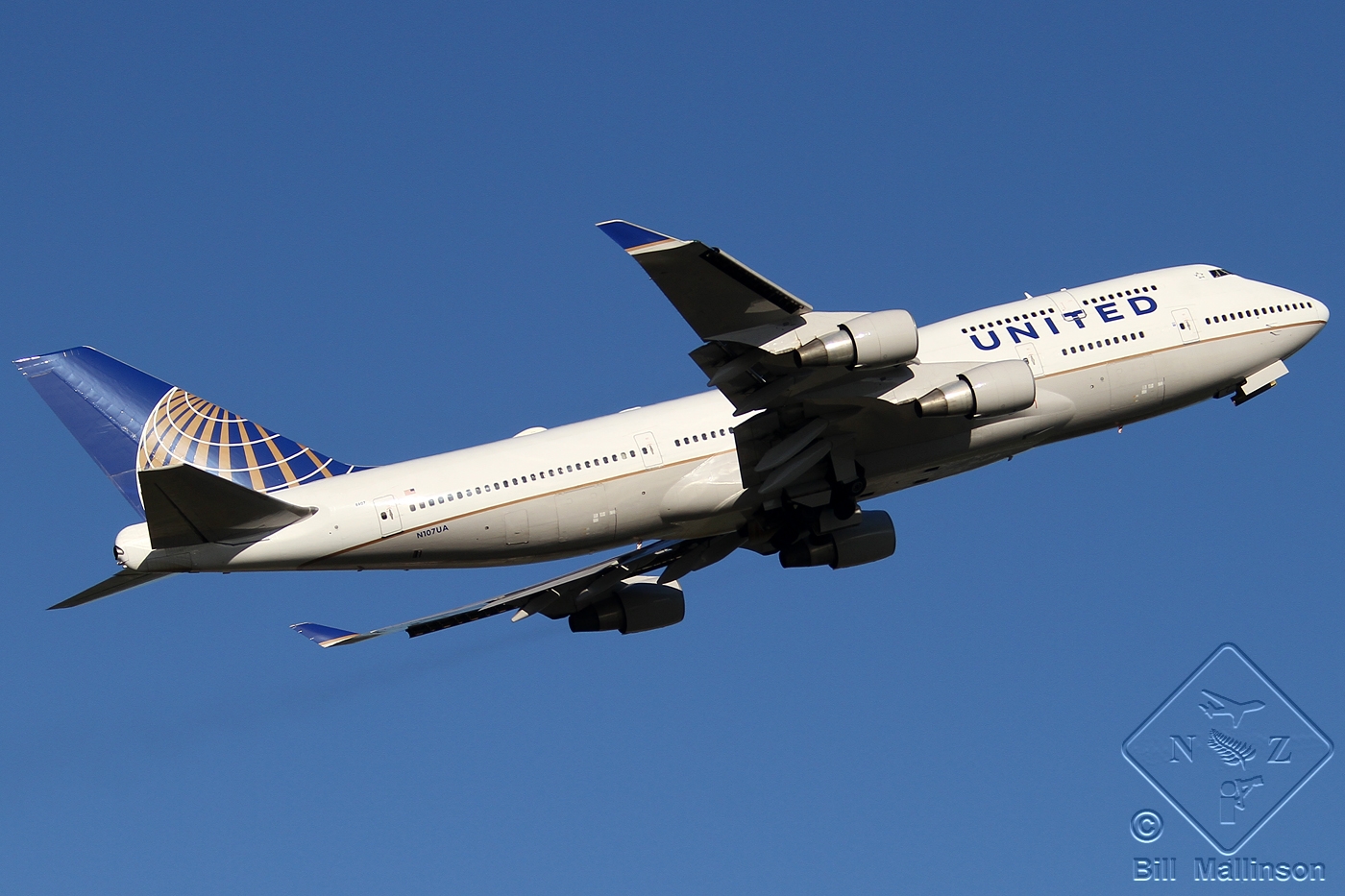 N107UA (26900) 1998 Boeing 747-422