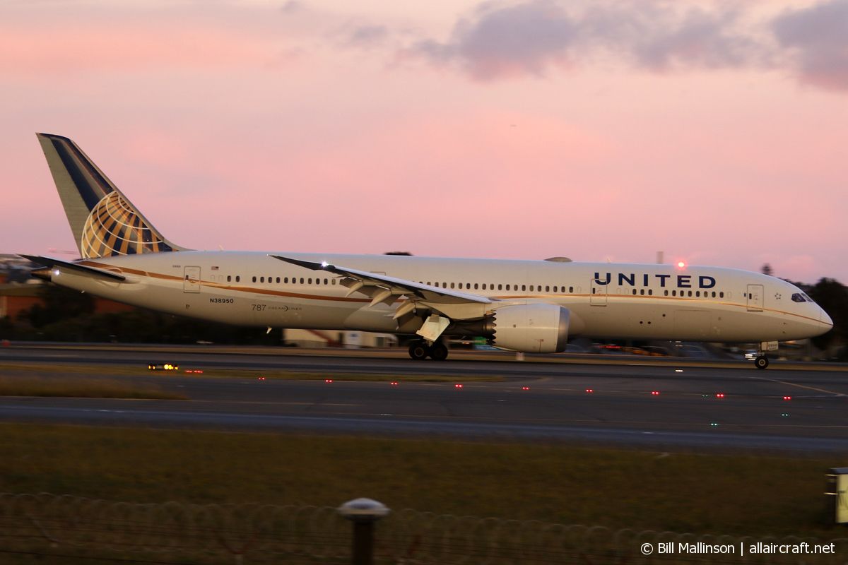 N38950 (36401) 2014 Boeing 787-9 Dreamliner