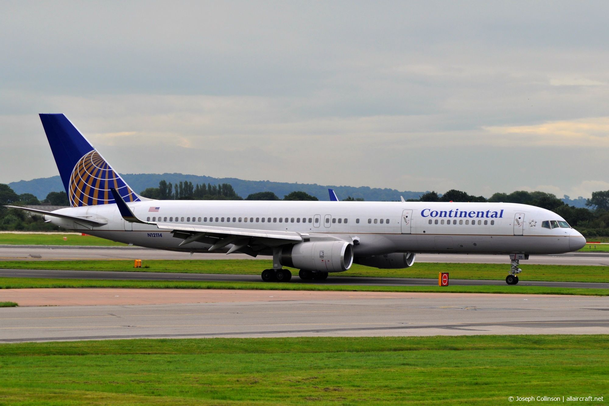 N12114 (0027556) Boeing 757-224
