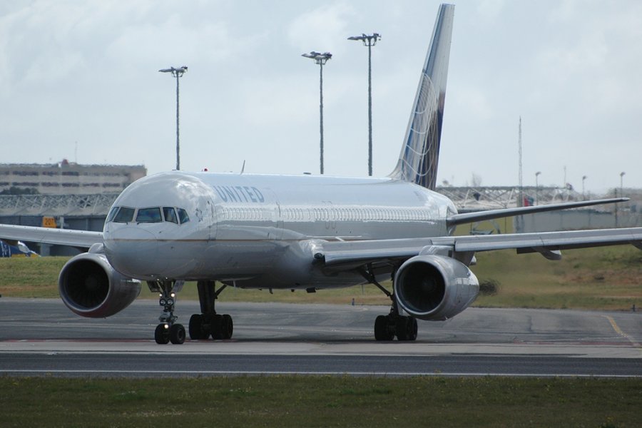 N12116 (27558) 1996 Boeing 757-224(WL)