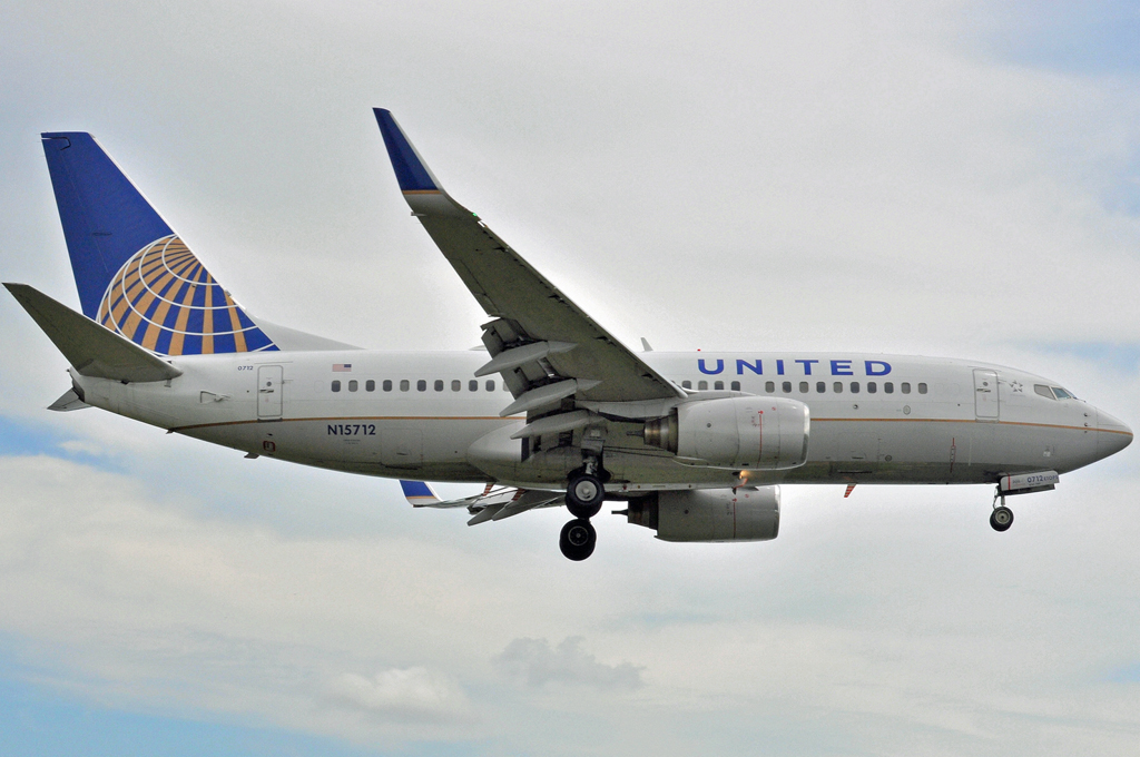 N15712 (28783) 1998 Boeing 737-724(WL)