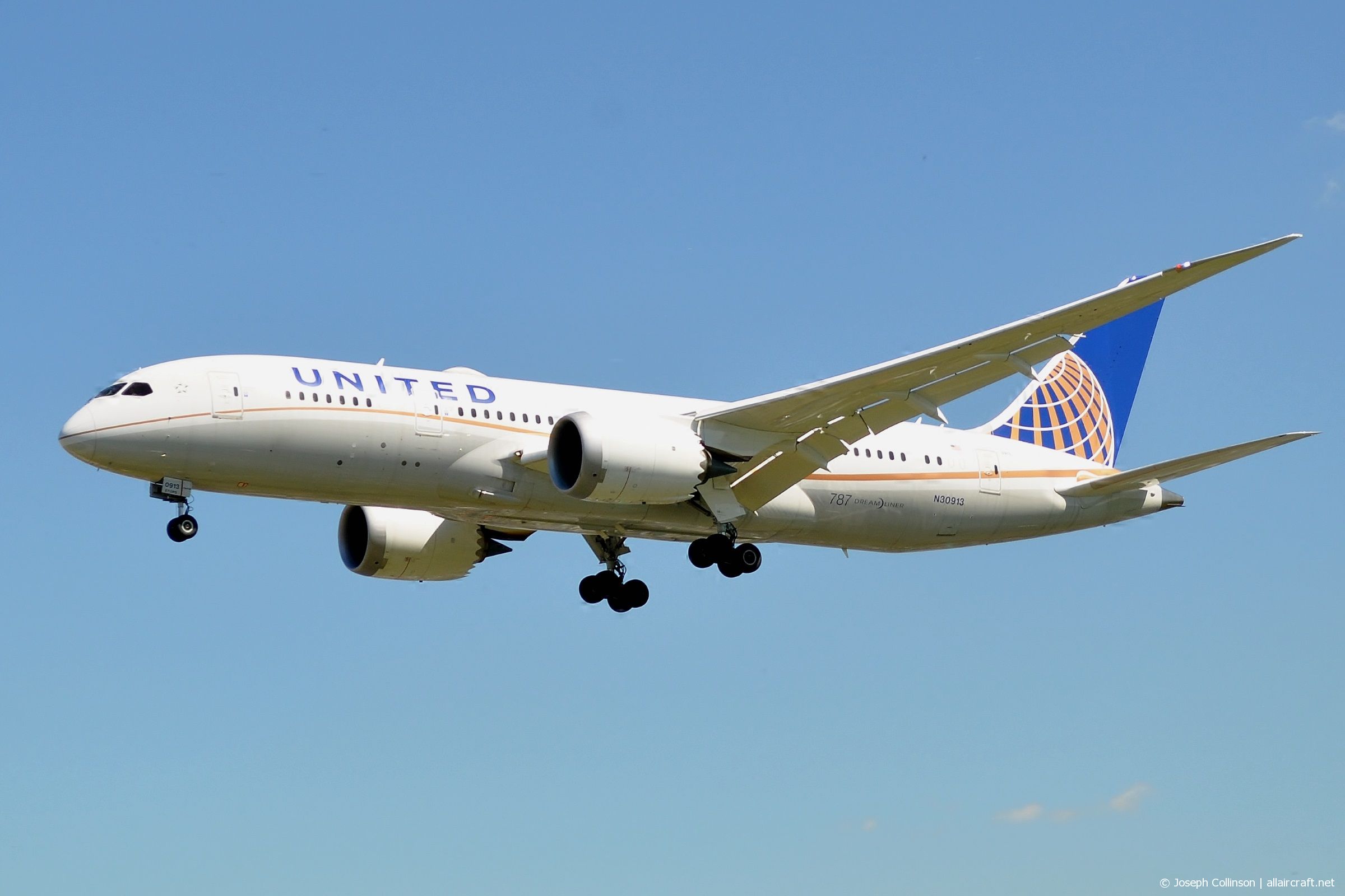 N30913 (35879) 2014 Boeing 787-8 Dreamliner