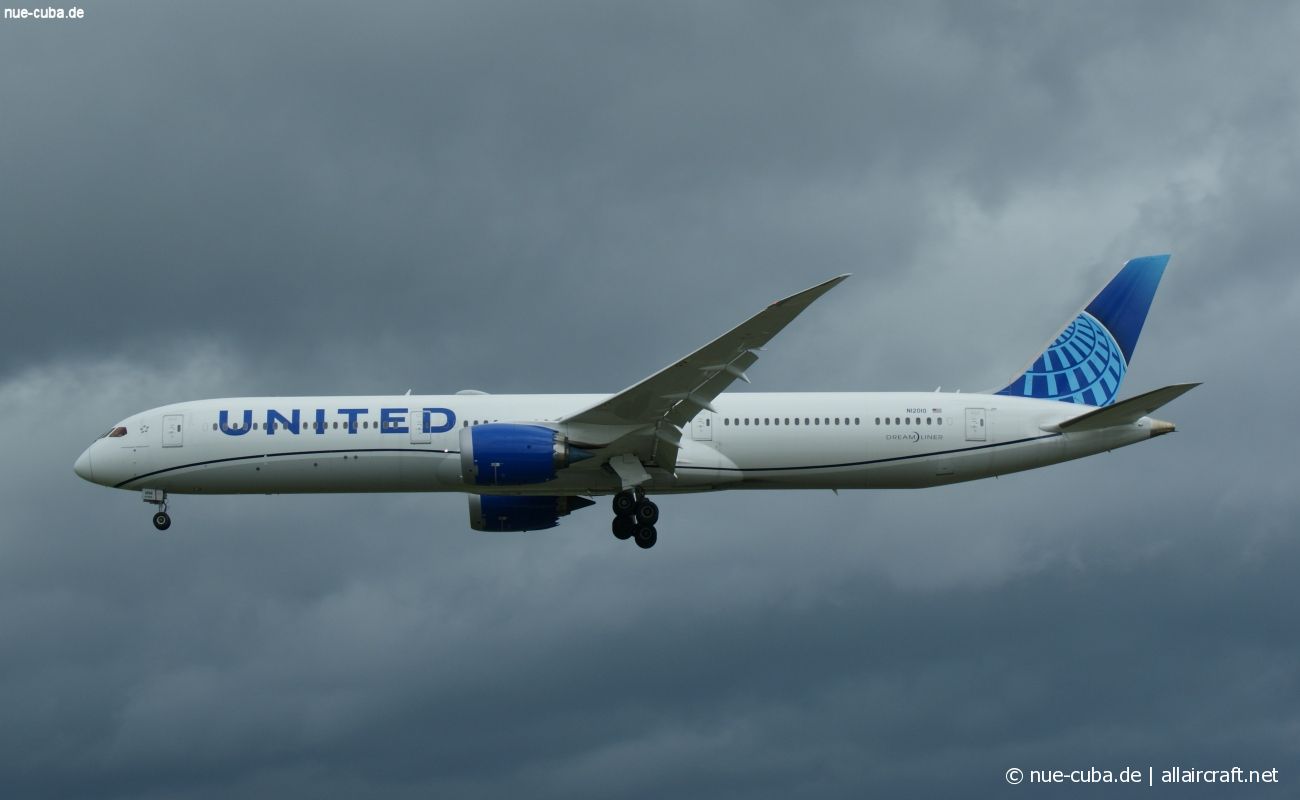 N12010 (40926) 2019 Boeing 787-10 Dreamliner