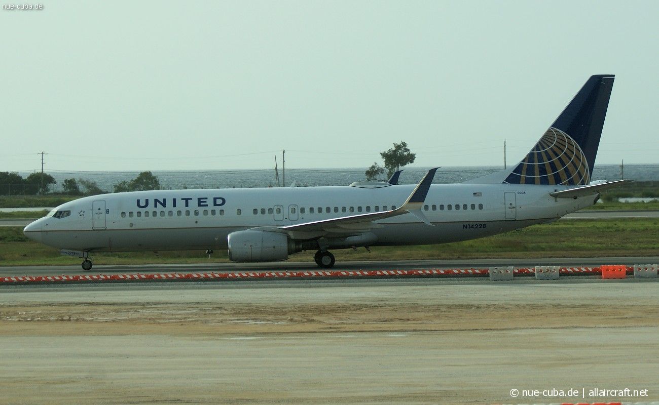 N14228 (28792) 1999 Boeing 737-824(WL)