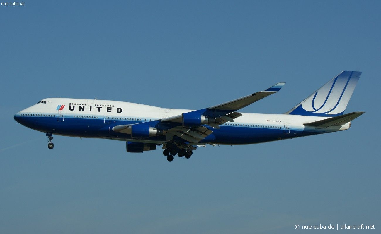 N175UA (24382) 1990 Boeing 747-422