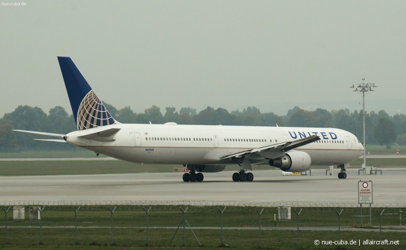 N67058 (29453) 2002 Boeing 767-424(ER)