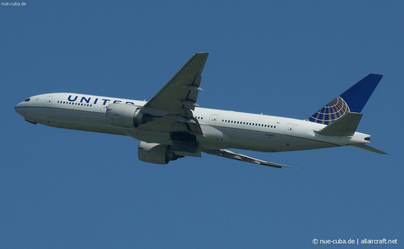 N77012 (29860) 1999 Boeing 777-224(ER)
