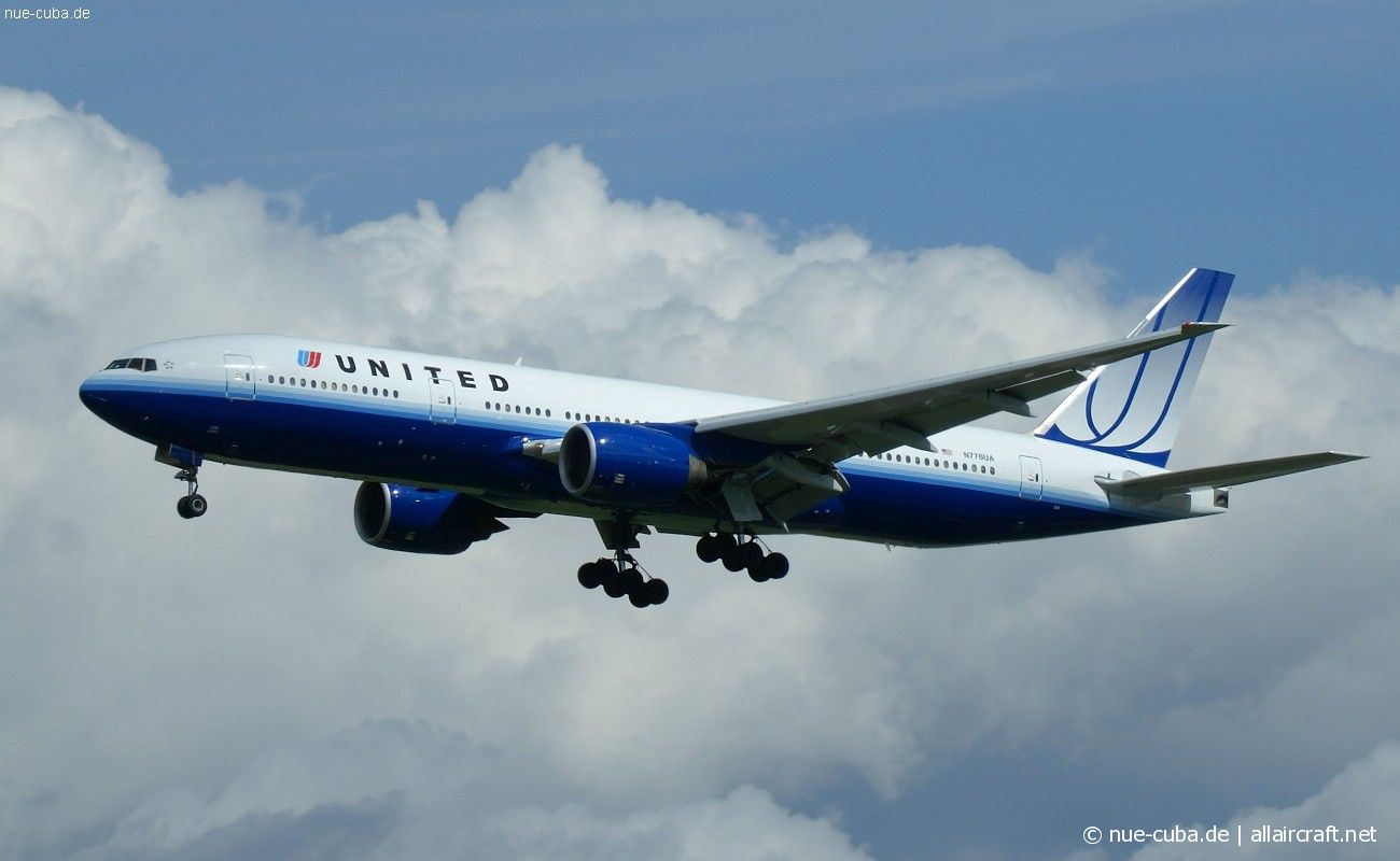 N776UA (26937) 1996 Boeing 777-222