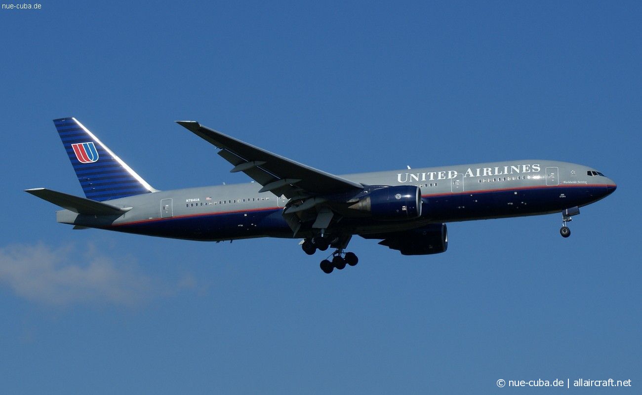 N784UA (26951) 1997 Boeing 777-222(ER)