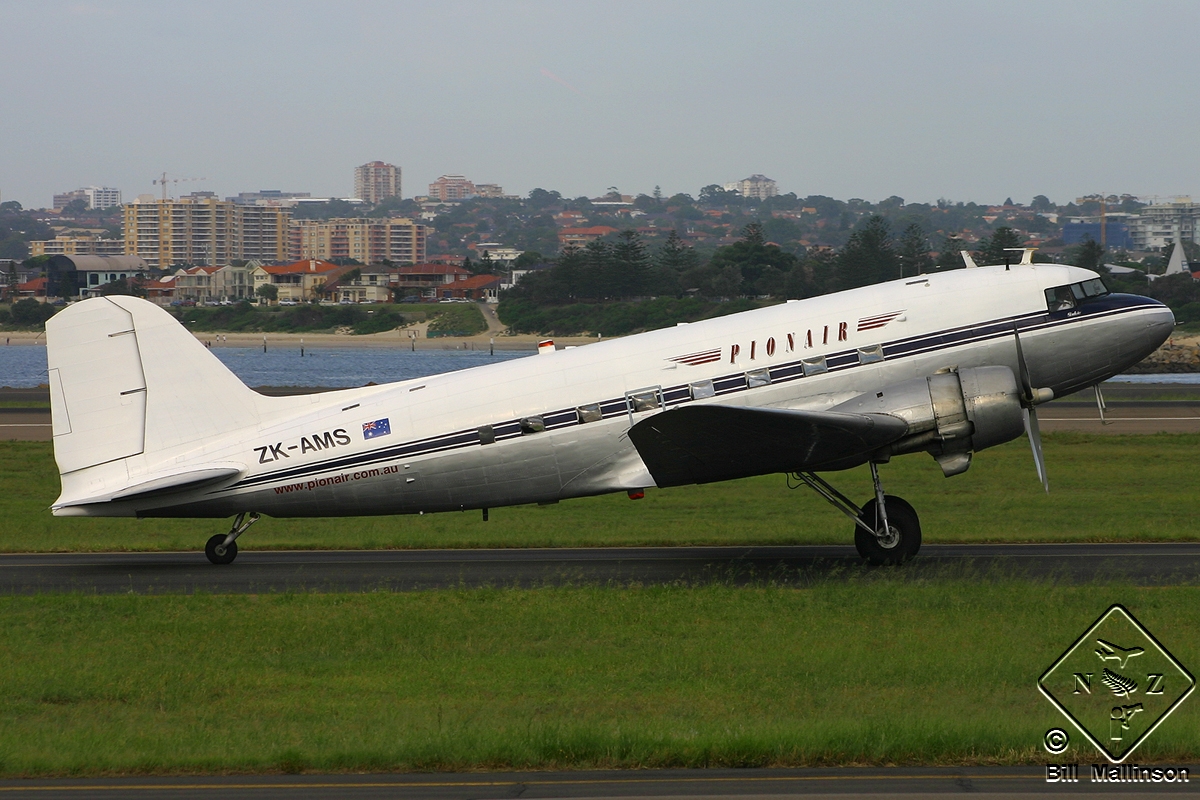 ZK-AMS (9286) 1943 Douglas DC-3(C)
