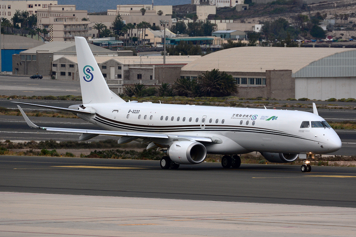 B-3220 (19000641) Embraer Lineage 1000