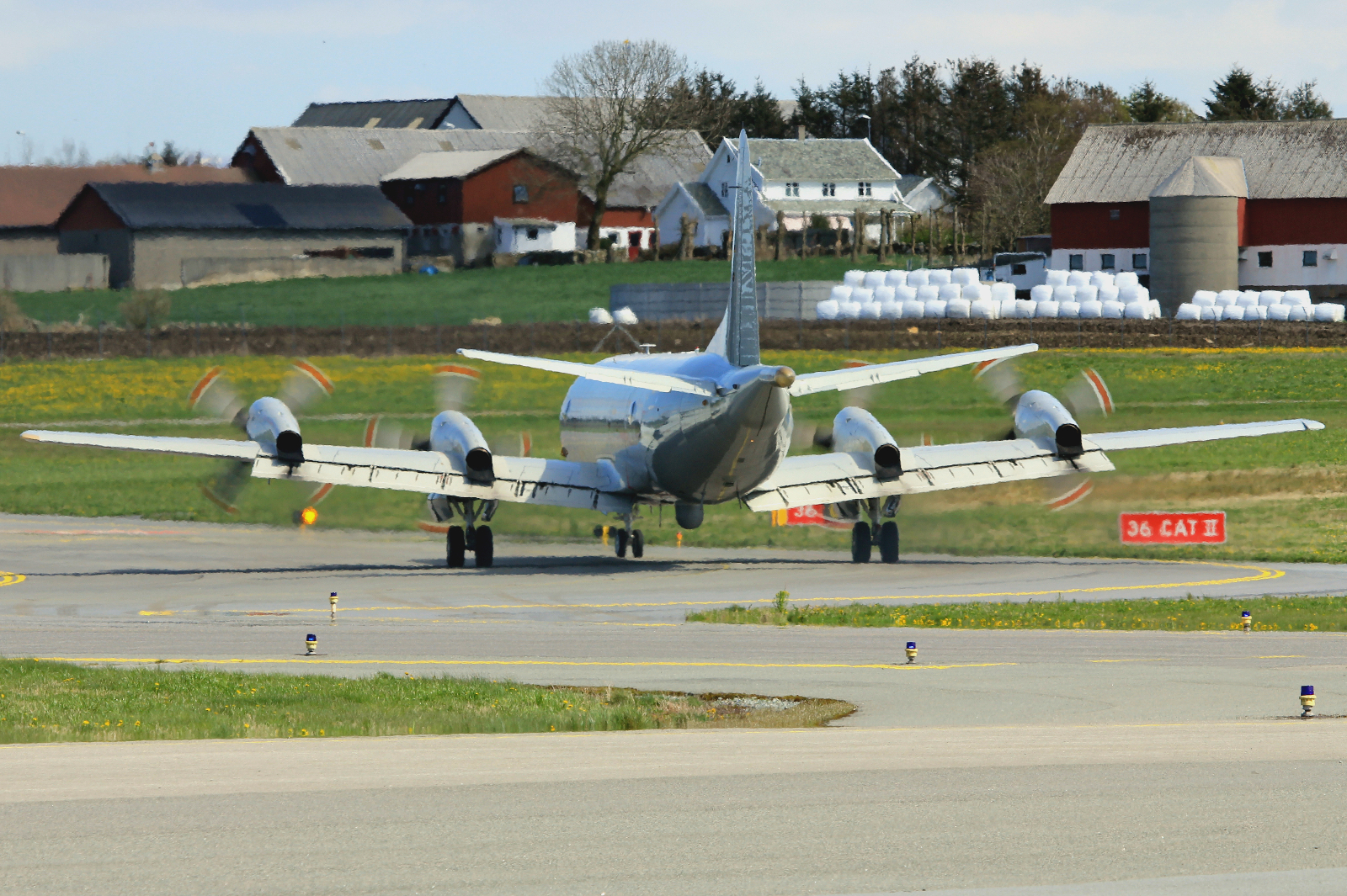 60+04 (285A-5754) Lockheed P-3C Orion