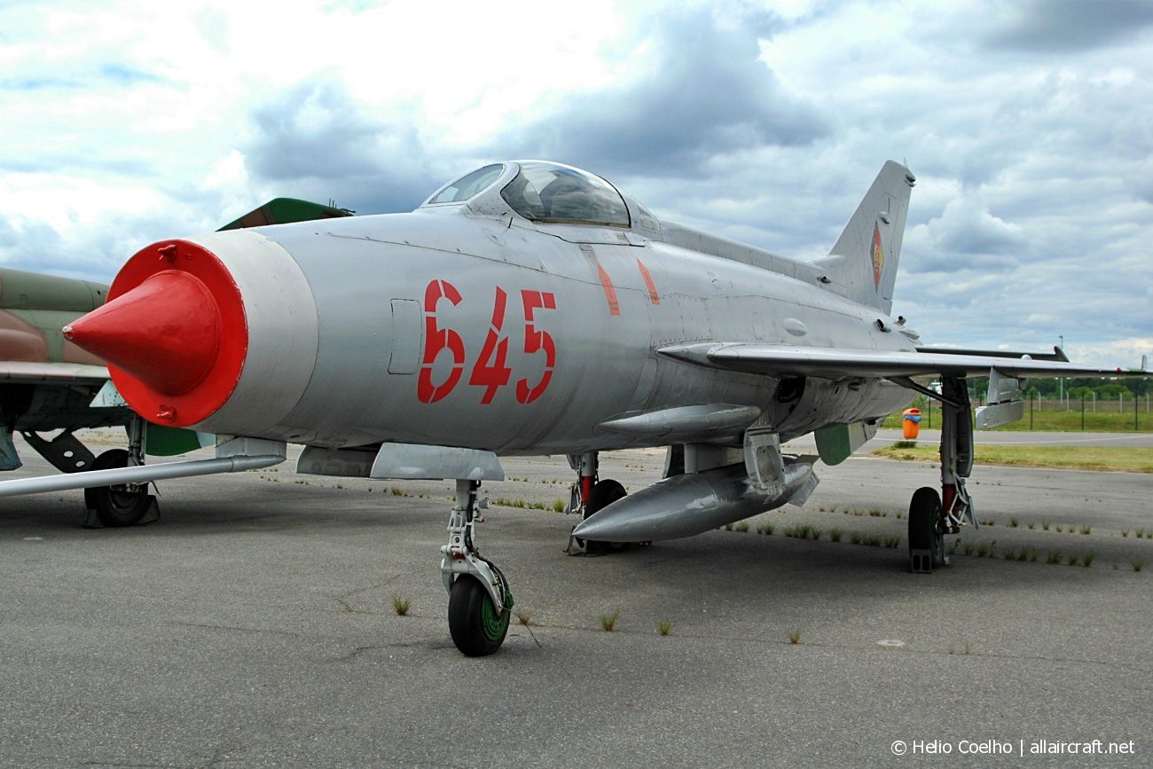645 (741924) Mikoyan-Gurevich MiG-21F-13