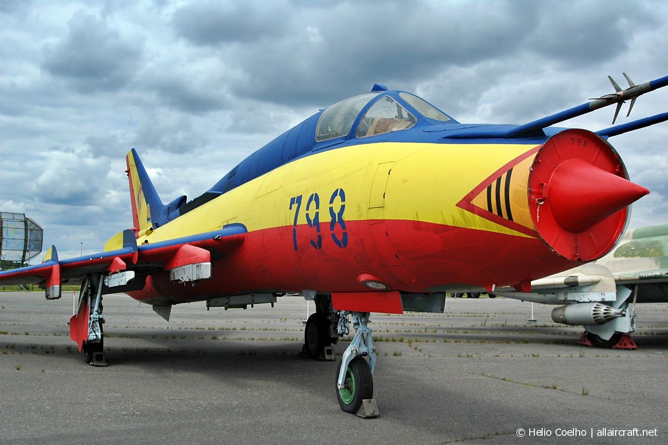 798 (31406) 1986 Sukhoi Su-22M4