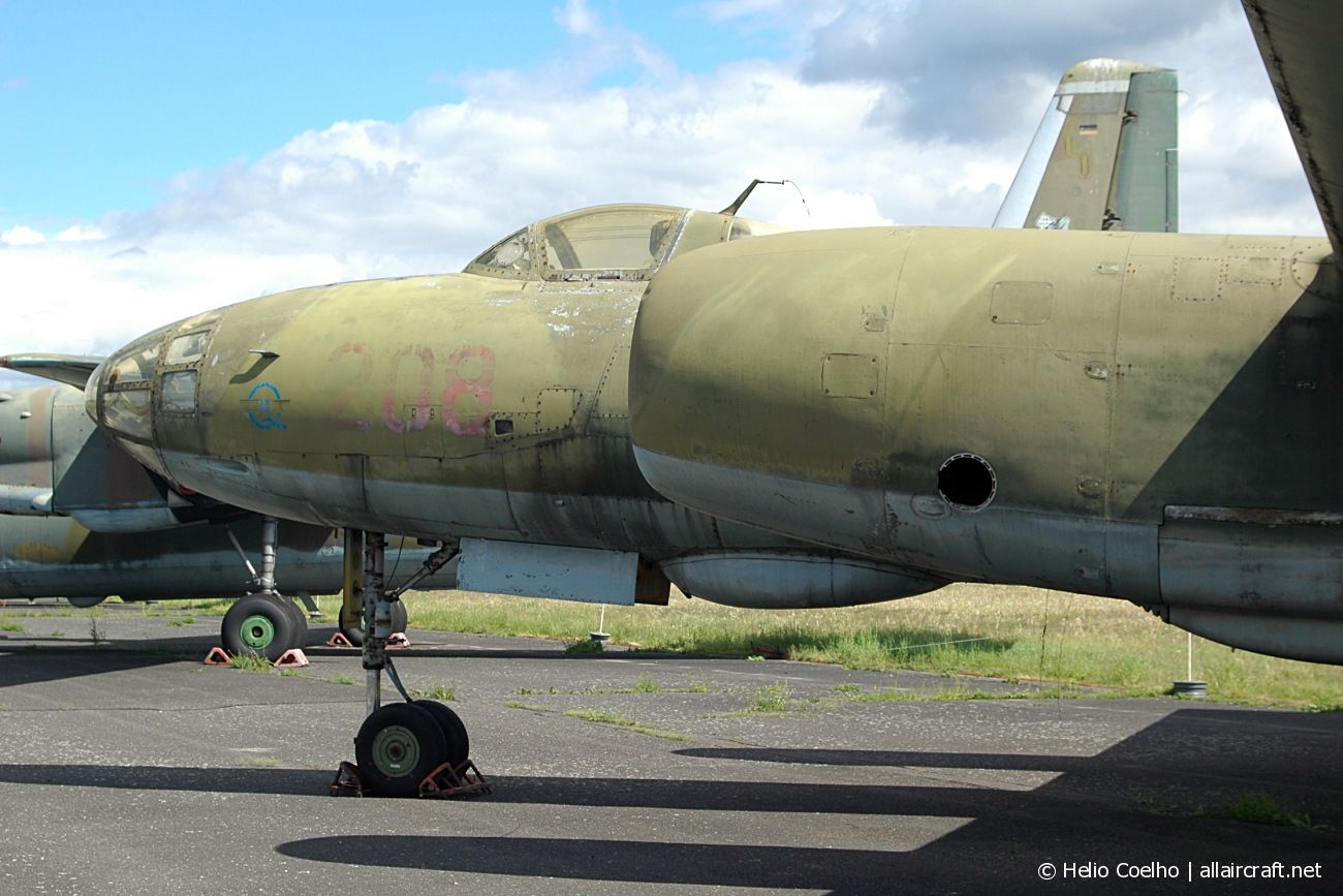 208 (55006448) 1955 Ilyushin Il-28B
