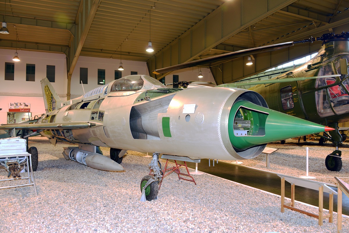 950 (761402) 1965 Mikoyan-Gurevich MiG-21PF