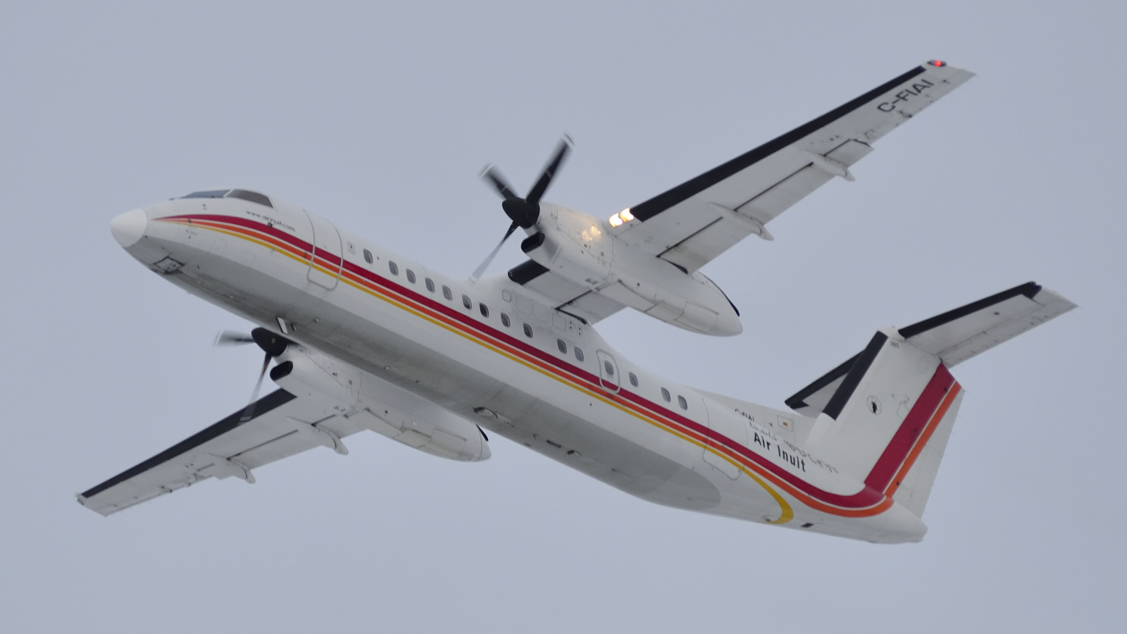 C-FIAI (cn 000485) Dash 8-311