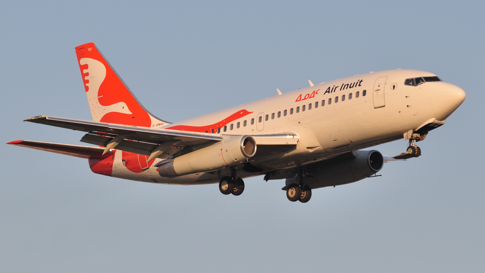 C-GMAI (cn 21467) Boeing-737-2Q2