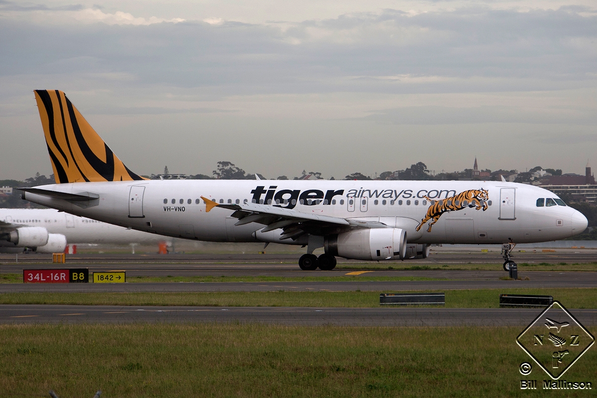 VH-VNO (4053) 2009 Airbus A320-232
