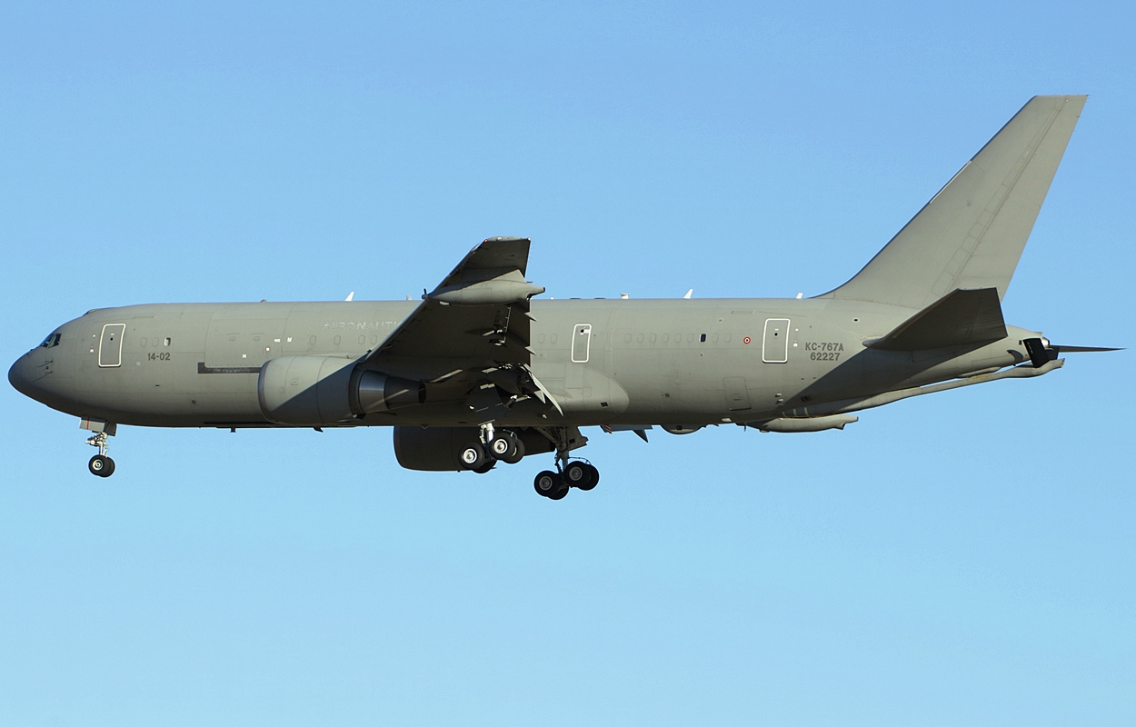 MM62227, (cn 33687), Boeing KC-767A