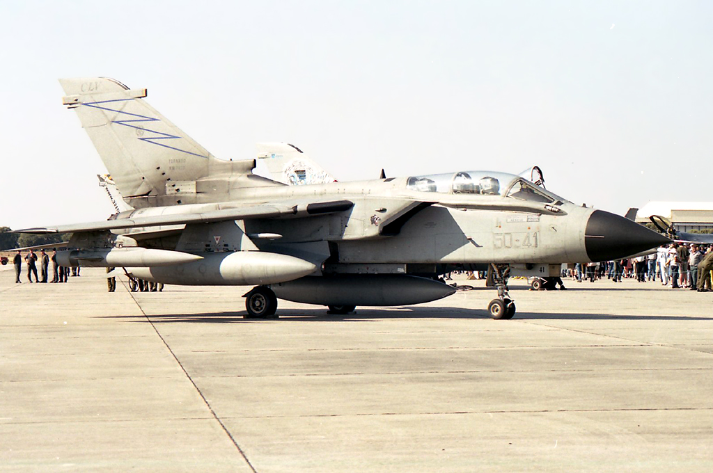 MM7020 (225/ECR04/5028) Panavia Tornado ECR