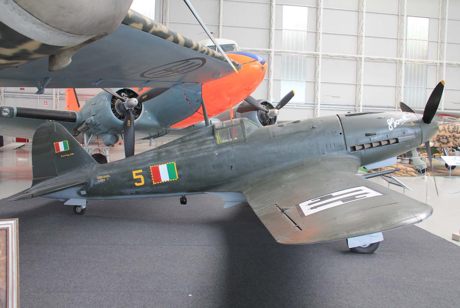 5 Fiat G-55 Centauro