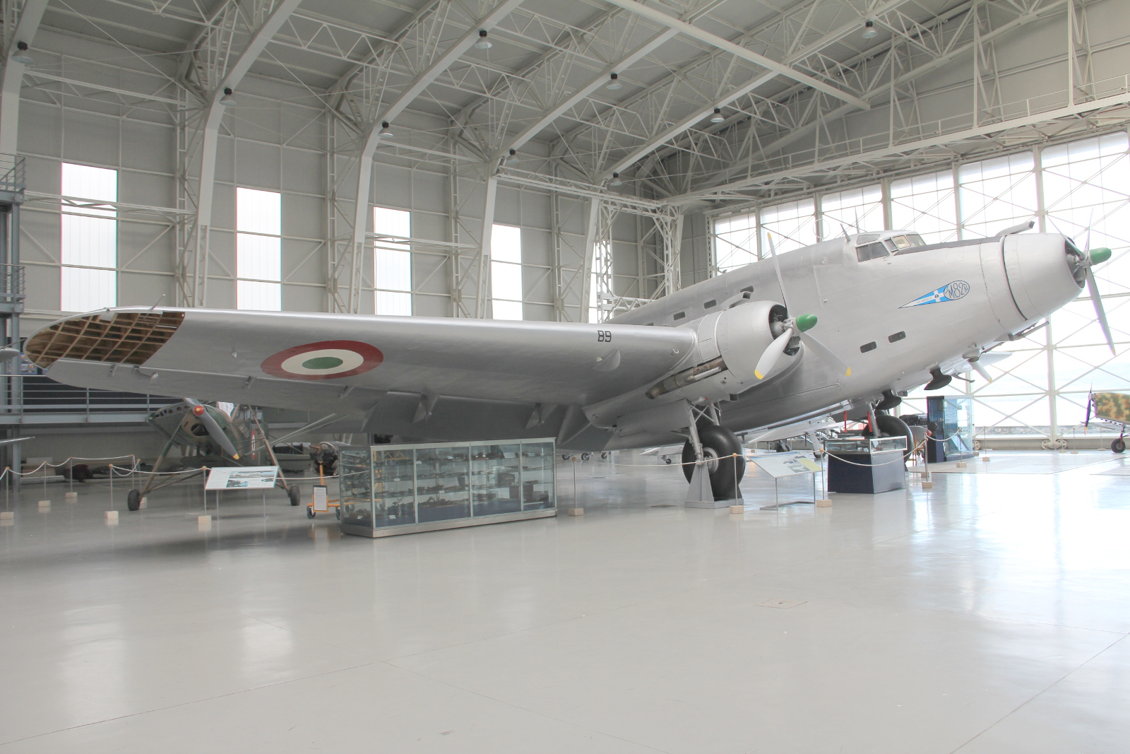 MM61187 / 89-ZR Savoia-Marchetti SM-82PW Canguru