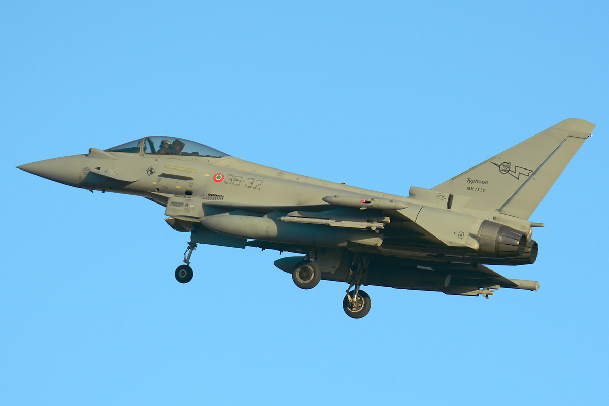 MM7310 / 36-32 (IS042) Eurofighter EF-2000 Typhoon S