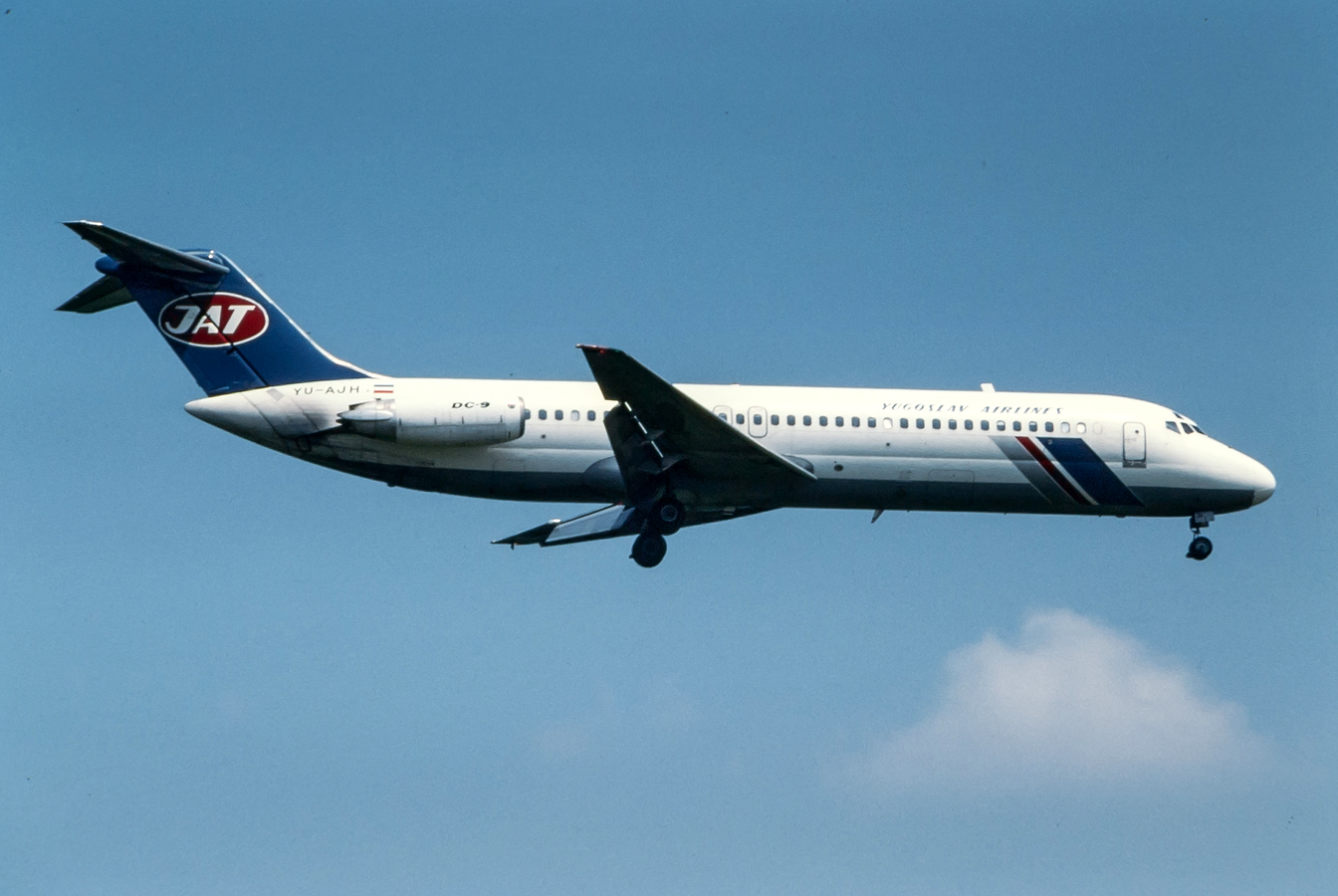 YU-AJH (47562) McDonnell Douglas DC-9-32