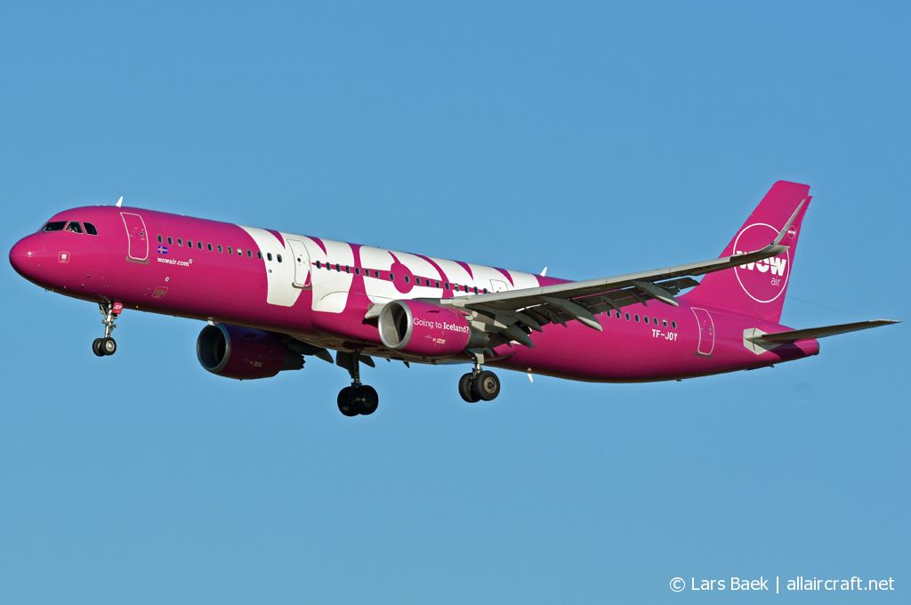 TF-JOY (7433) 2016 Airbus A321-211(WL)