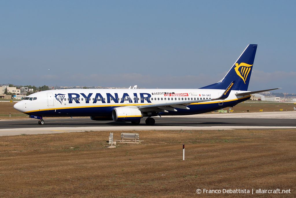 9H-QAZ (44700) 2015 Boeing 737-8ASWL