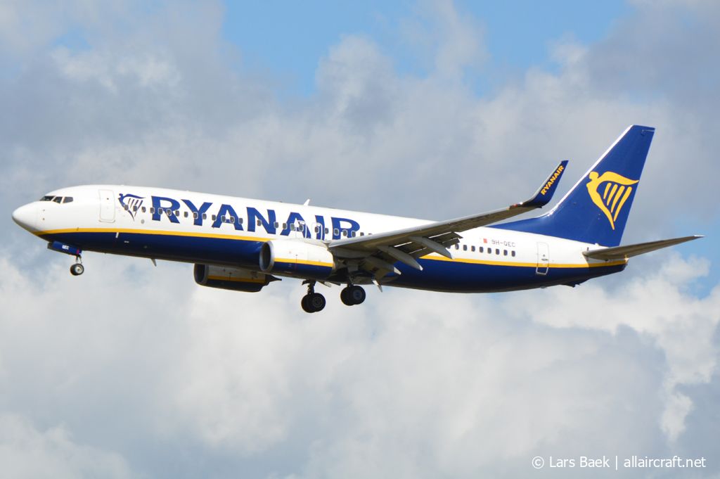 9H-QEC (44818) 2018 Boeing 737-8AS(WL)