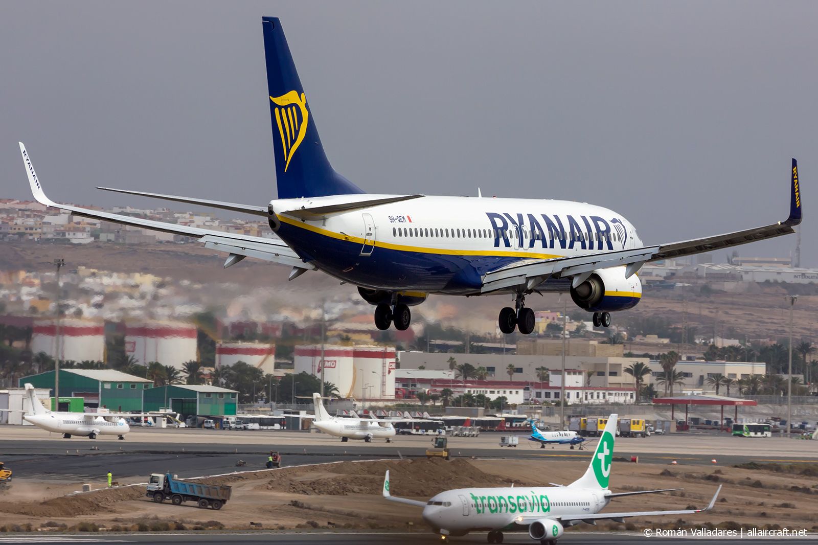 9H-QEM (44825) 2018 Boeing 737-8AS(WL)