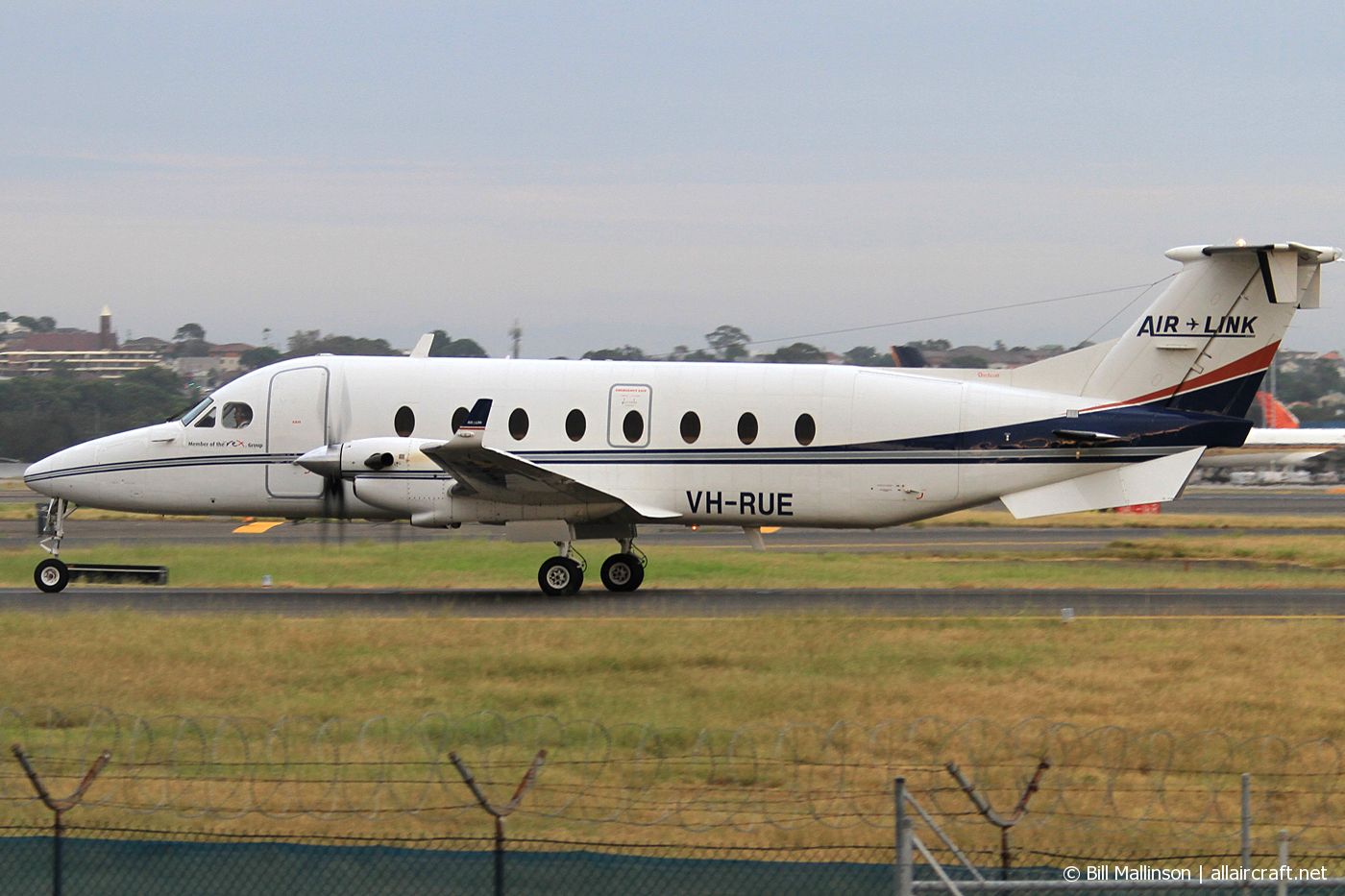VH-RUE (cn UE-53) Beechcraft 1900D