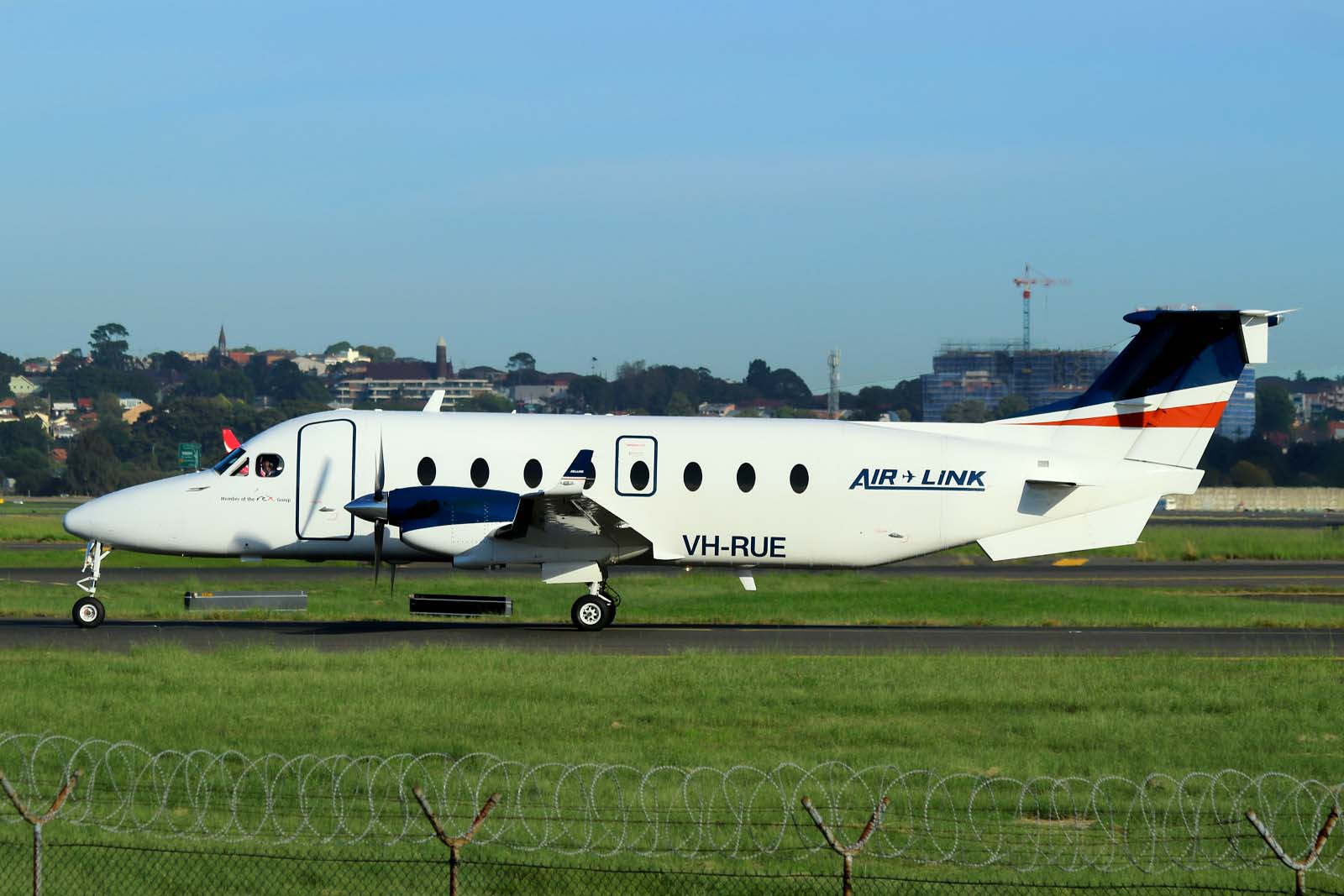 VH-RUE (cn UE-53) Beechcraft 1900D