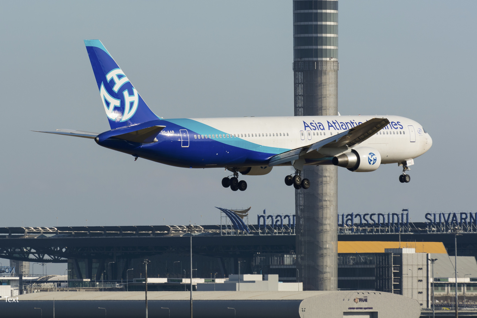 HS-AAB (cn 24846) Boeing 767-383ER