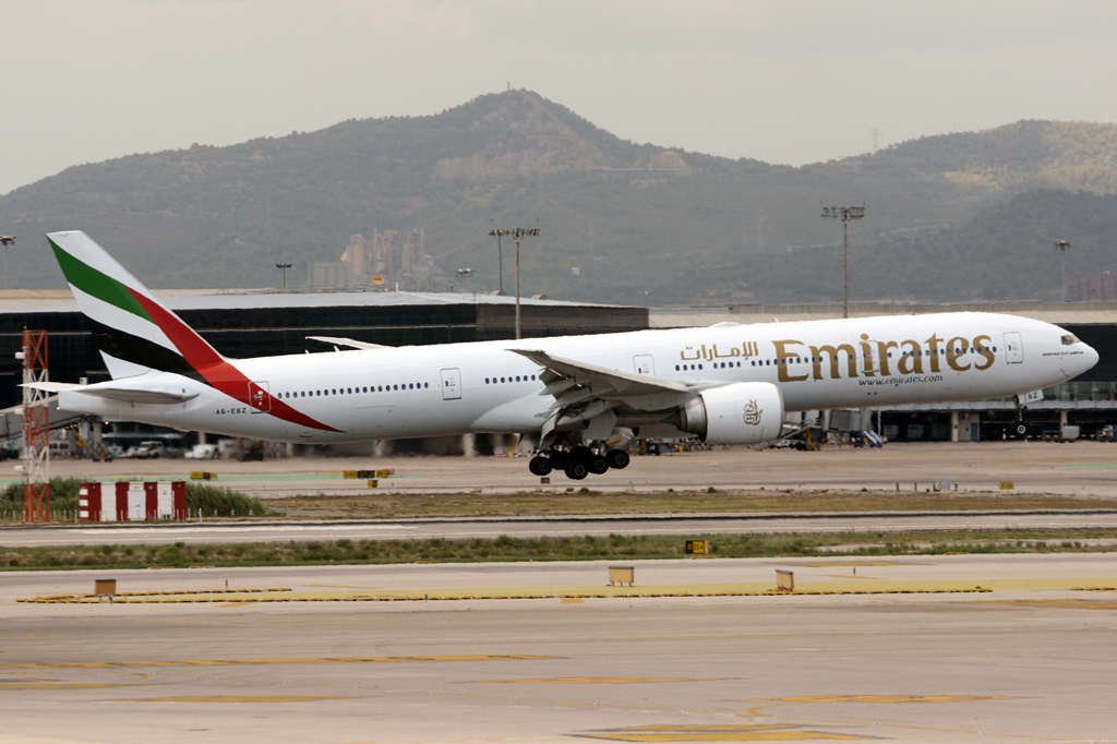 A6-EBZ (32713) 2007 Boeing 777-31H(ER)