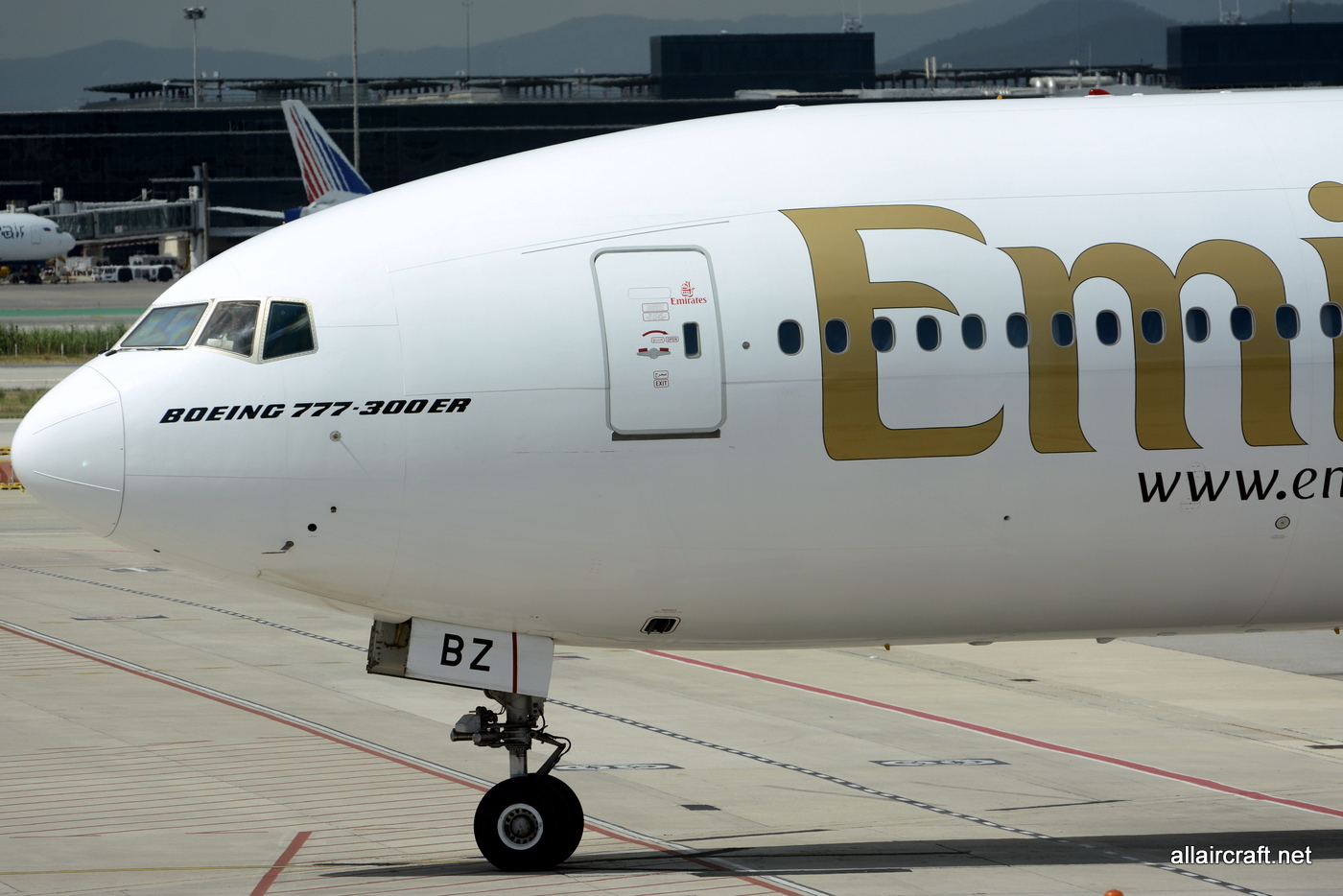 A6-EBZ (32713) 2007 Boeing 777-31H(ER)