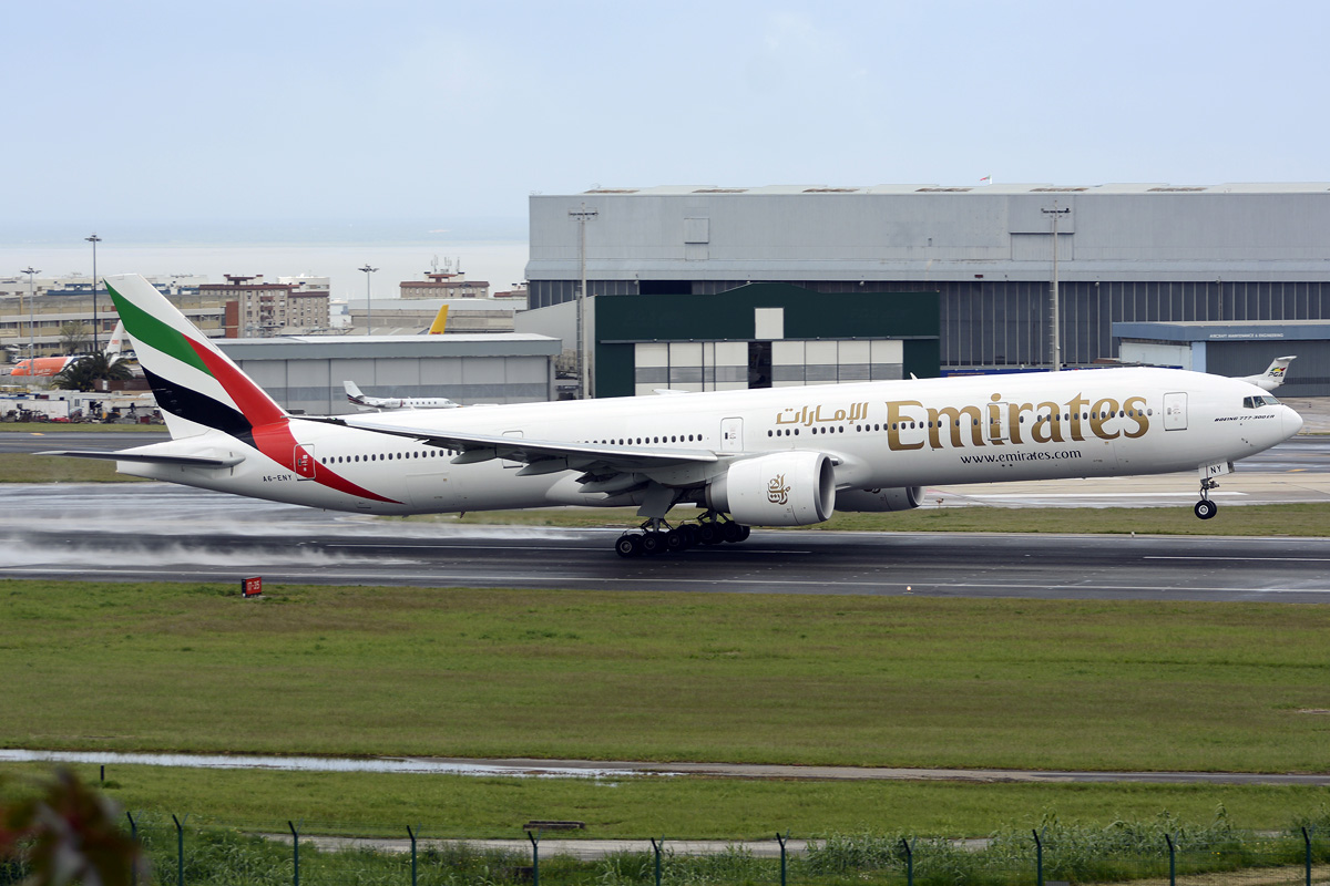 A6-ENY (42122) 2015 Boeing 777-31H(ER)