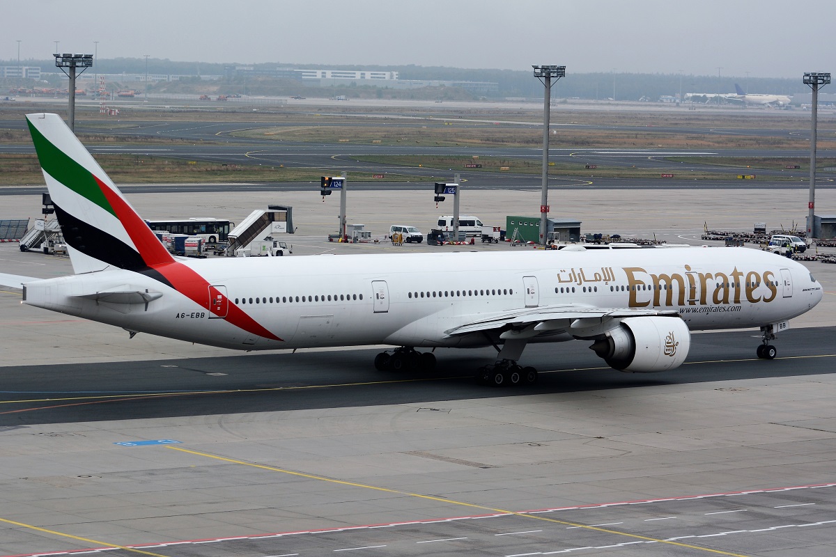 A6-EBB (32789) 2005 Boeing 777-36N(ER)