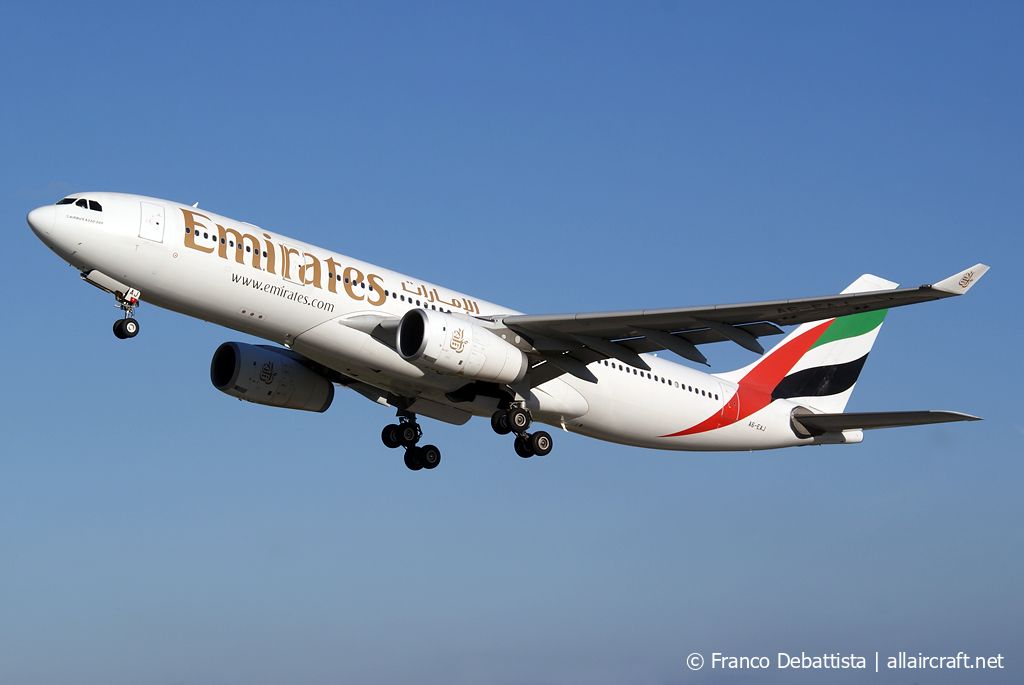 A6-EAJ (451) 2002 Airbus A330-243