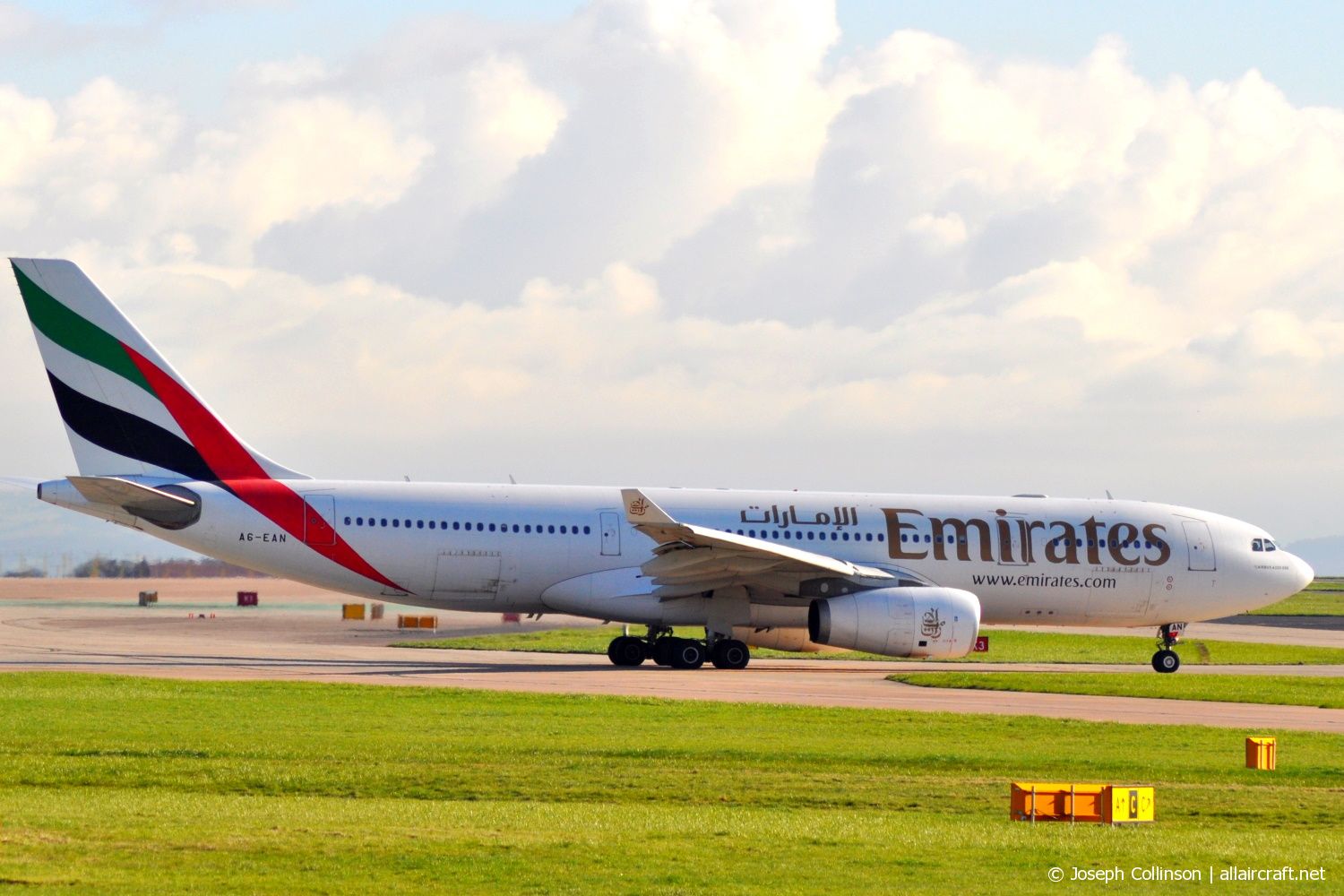 A6-EAN (494) 2002 Airbus A330-243