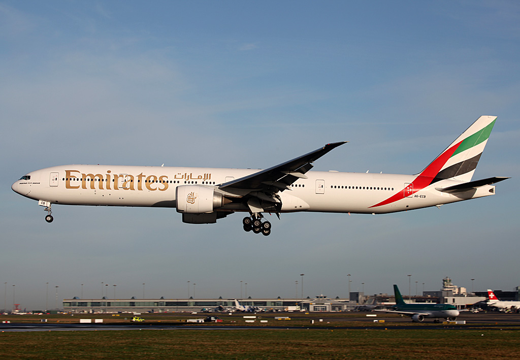 A6-ECB (32714) 2007 Boeing 777-31H(ER)
