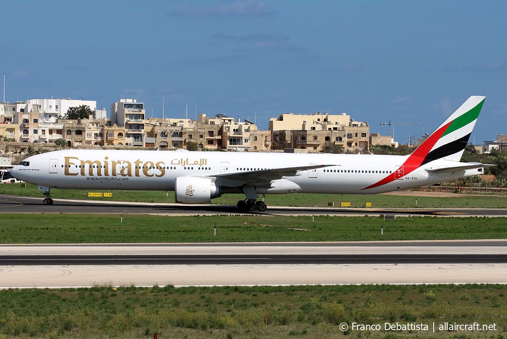 A6-EGL (41072) 2011 Boeing 777-31H(ER)